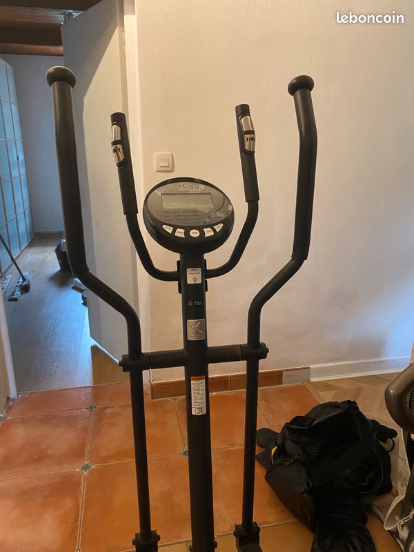 Vélo elliptique Domyos – bon état de fonctionnement – 20 Vélos