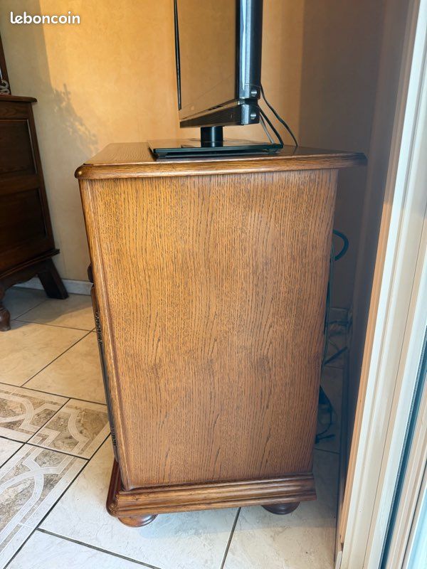 Meuble télé avec plateau pivotant (image 5)