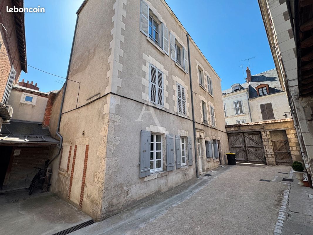 Appartement 1 pièce 20 m² · à Blois · 20 m² · 380 €