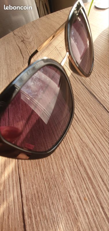 Lunettes de soleil femme Guess (image 5)