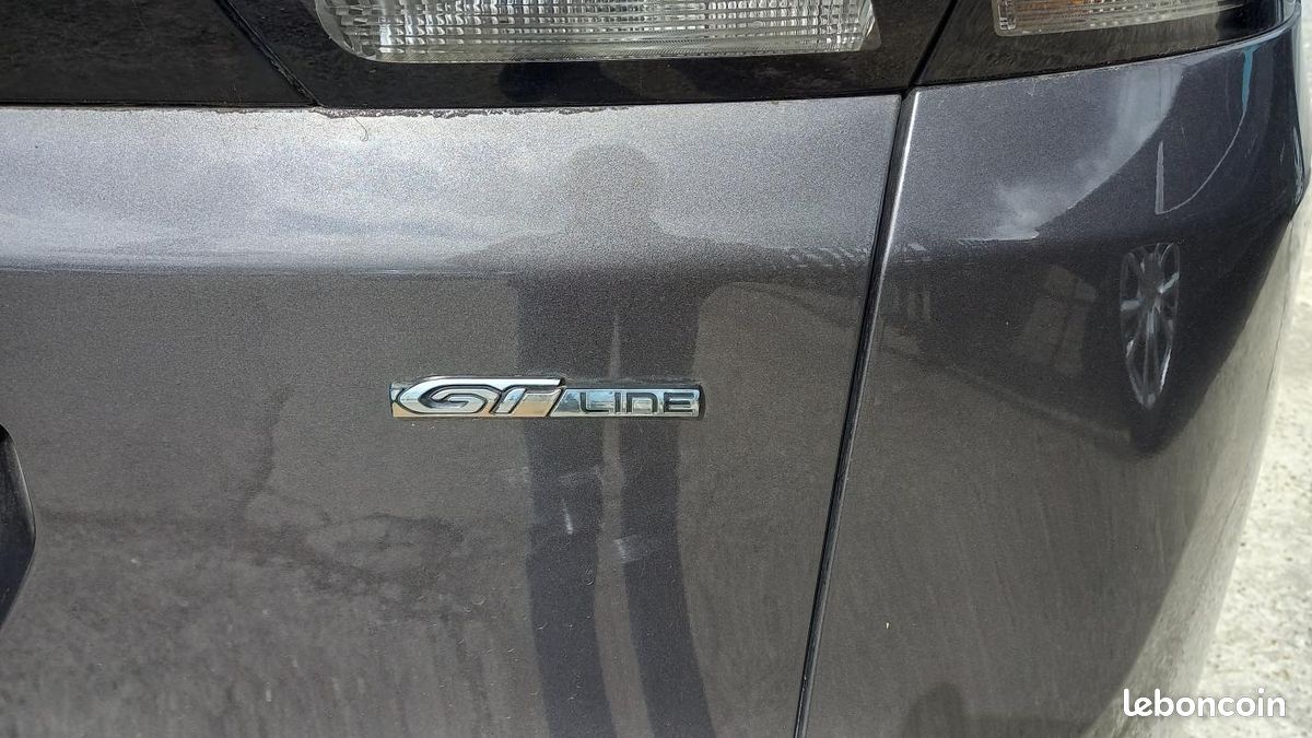 Peugeot 3008 II 2.0 BLUEHDI 150 S&S GT LINE (image 18)