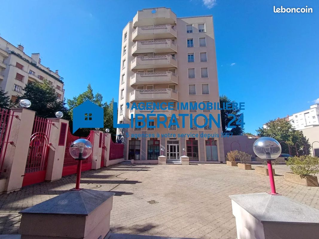 Appartement 5 pièces 93 m² · à Saint-Étienne · 93 m² · 125 000 €