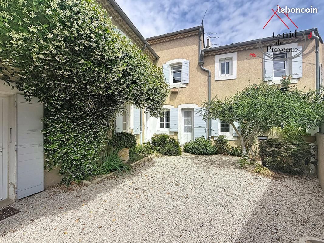 Maison 6 pièces 157 m² · à Jonquerettes · 157 m² · 550 000 €