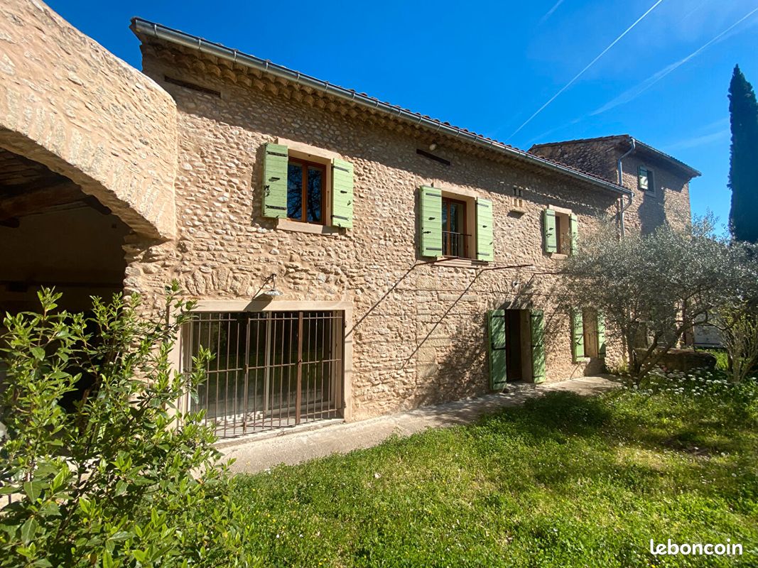 Maison 6 pièces 269 m² · à Cabrières-d'Avignon · 269 m² · 730 000 €