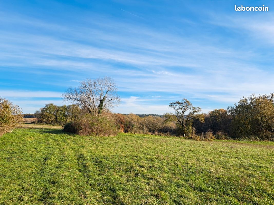 Terrain constructible · à Sainte-Croix · 55 000 €
