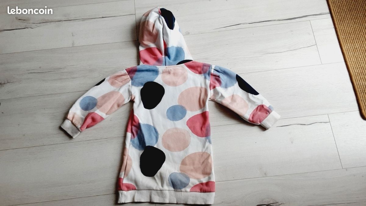 Vêtement fille robe pull à capuche Gémo ans Vêtements
