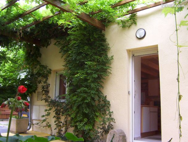 MAISON MEUBLEE 50 M² avec garage place R.Bouhier
