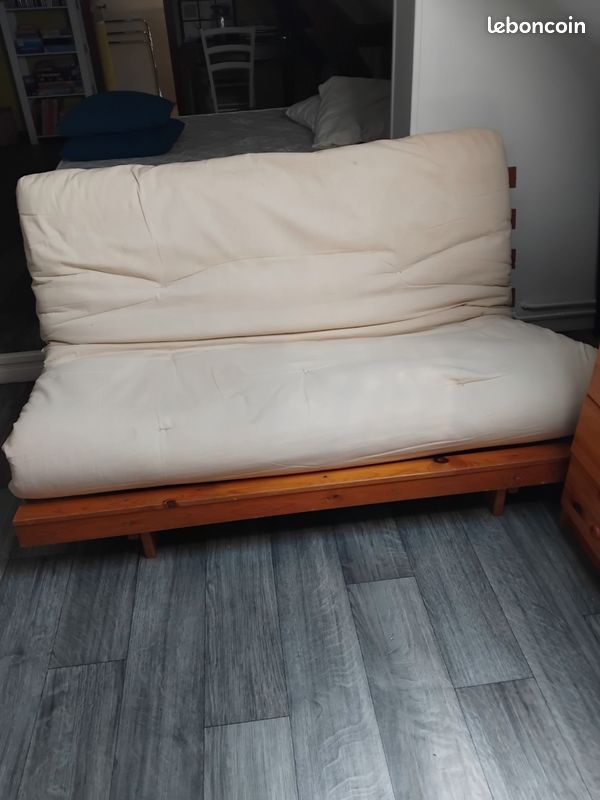 Canapé futon (image 1)