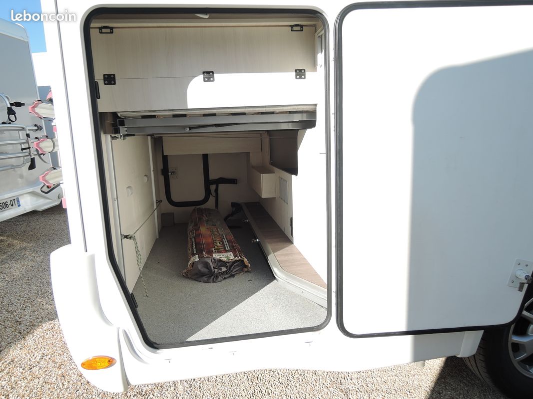 Camping car Profilé Challenger 288 EB QUARTZ lit central - lit pavillon (image 2)