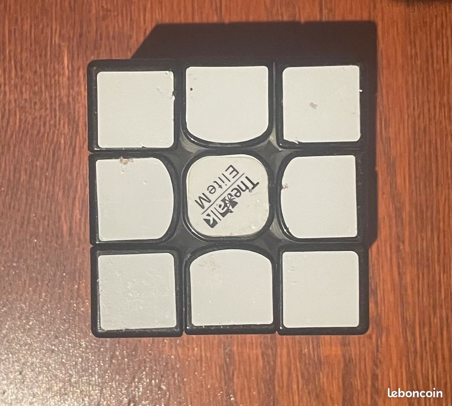 Rubik’s cube the valk elite M (image 1)