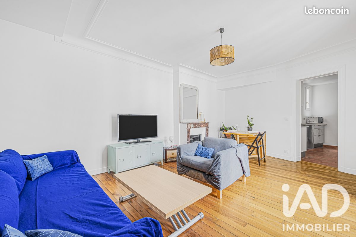 Appartement 2 pièces 43 m² · à Paris · 43 m² · 312 000 €