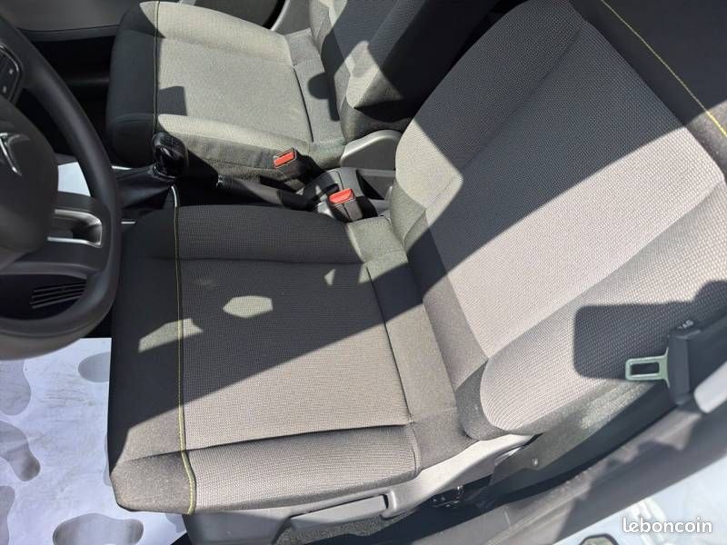 Citroën C3 PureTech 83 S&S BVM5 Shine (image 9)