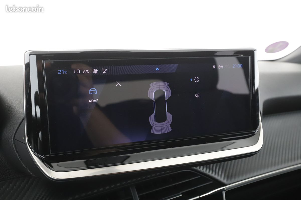 Peugeot 2008 1.2 PureTech Allure 101 ch (image 20)