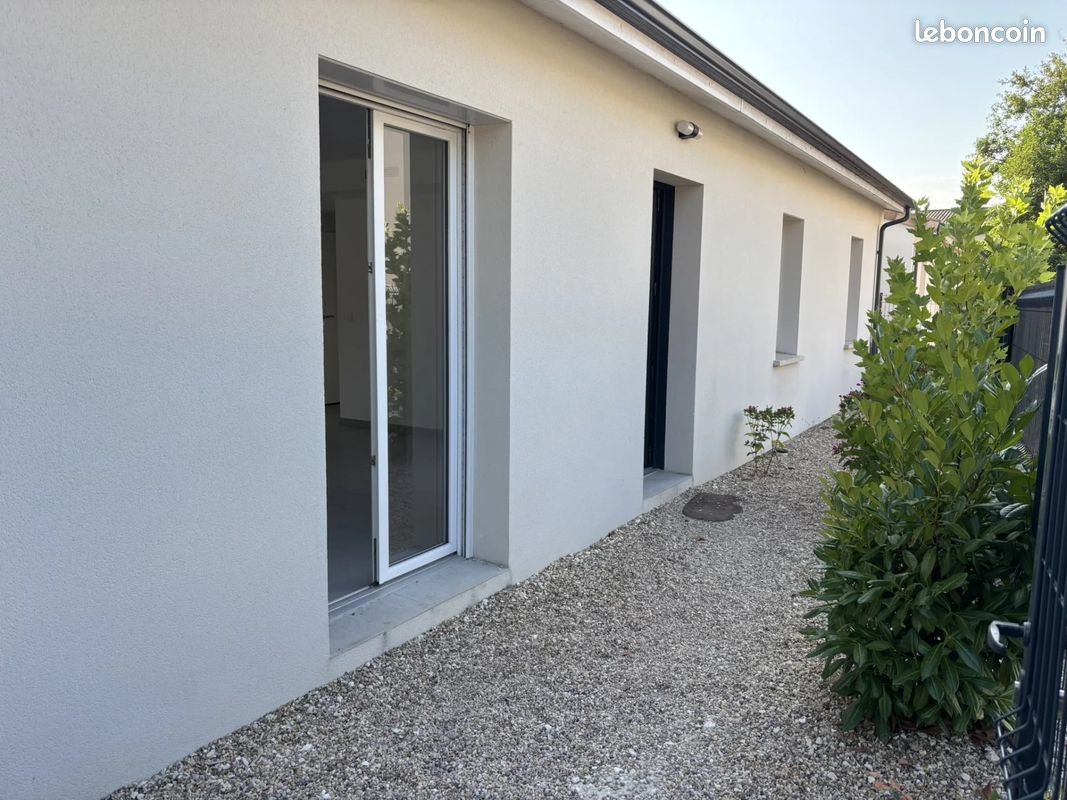 Maison 4 pièces 95 m² · à Saint-Médard-d'Eyrans · 95 m² · 1 102 €