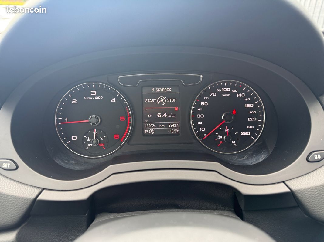 Audi Q3 2.0 TDI 184 Quattro S Tronic - S Line - Caméra - Sièges Chauffant - Attelage - Suivi Audi (image 14)