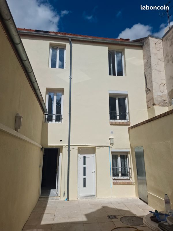 Immeuble 10 pièces 300 m² · à Triel-sur-Seine · 300 m² · 980 000 €