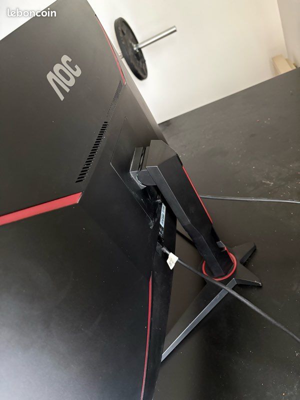 Écran AOC Incurvé 27 pouces 144hz - Ordinateurs