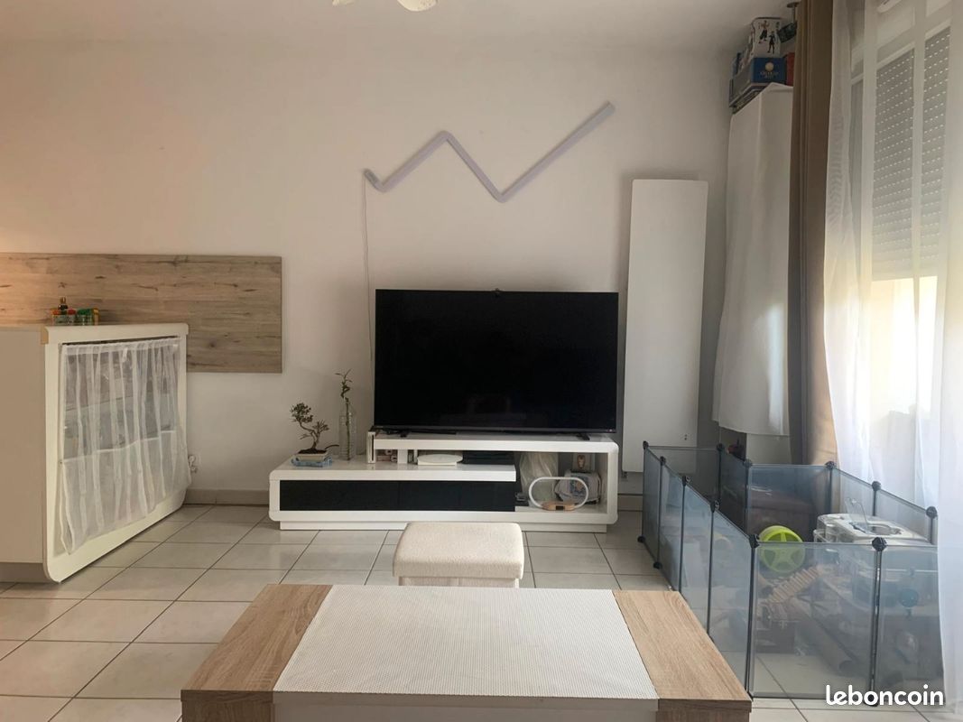 Appartement 1 pièce 31 m² · à Saint-Laurent-de-Mure · 31 m² · 675 €