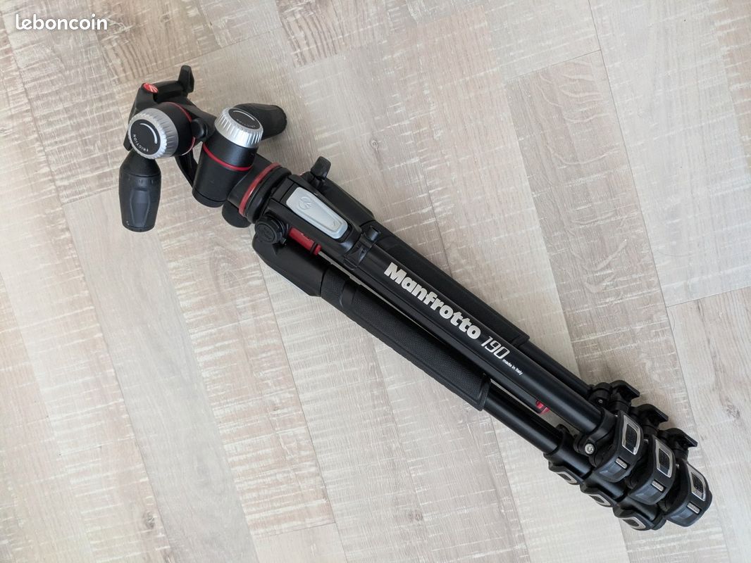 Manfrotto Element Big Traveler - Trépied avec Rotule boule d'occasion Manfrotto Element Big Traveler - Trépied avec Rotule boule d'occasion