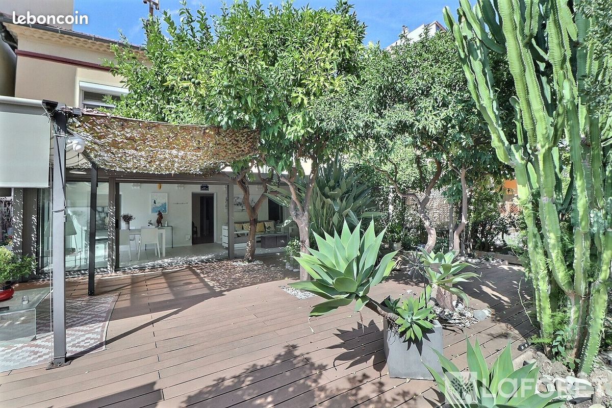Maison 8 pièces 170 m² · à Hyères · 170 m² · 786 000 €