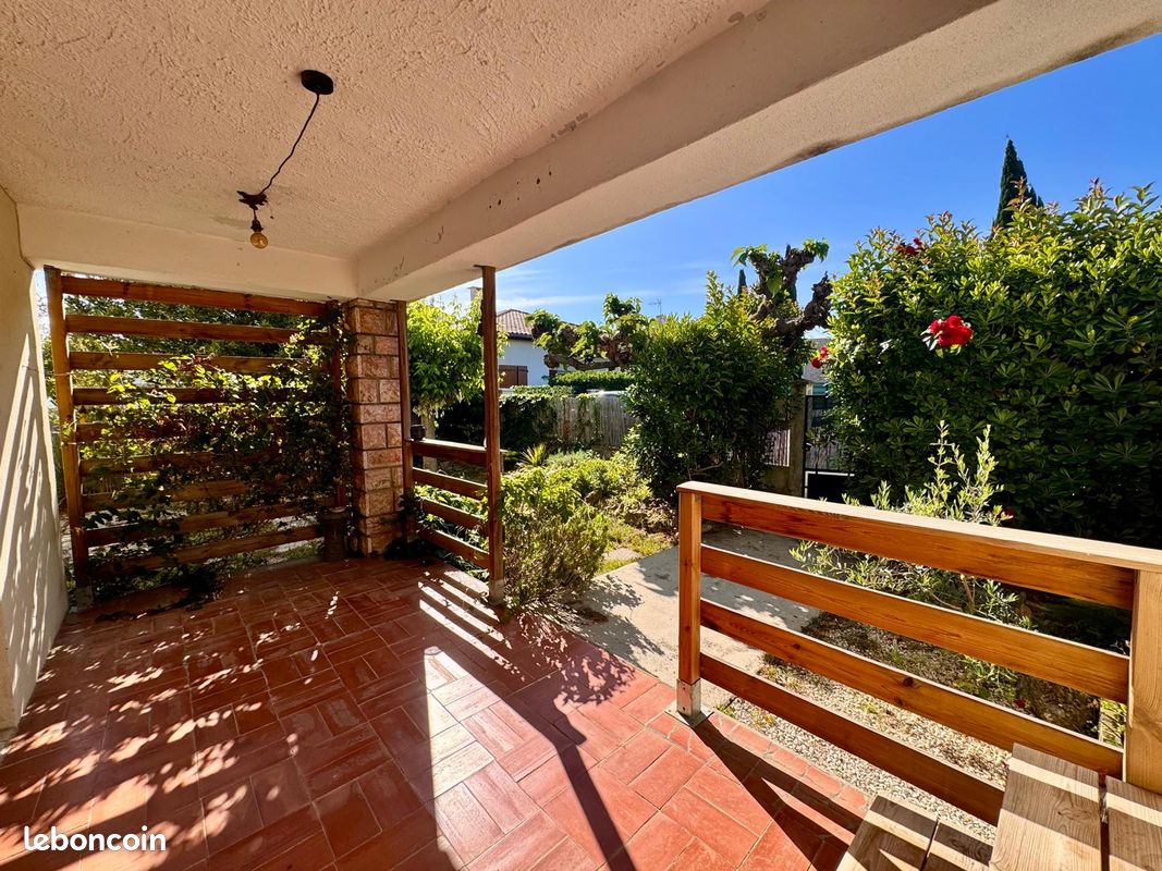 Appartement 10 pièces 200 m² · à Sauvian · 200 m² · 345 000 €