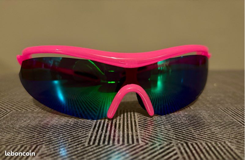 Lunettes de Soleil Nike ENDURE FJ2185 440 Matte Space Blue | EasyLunettes