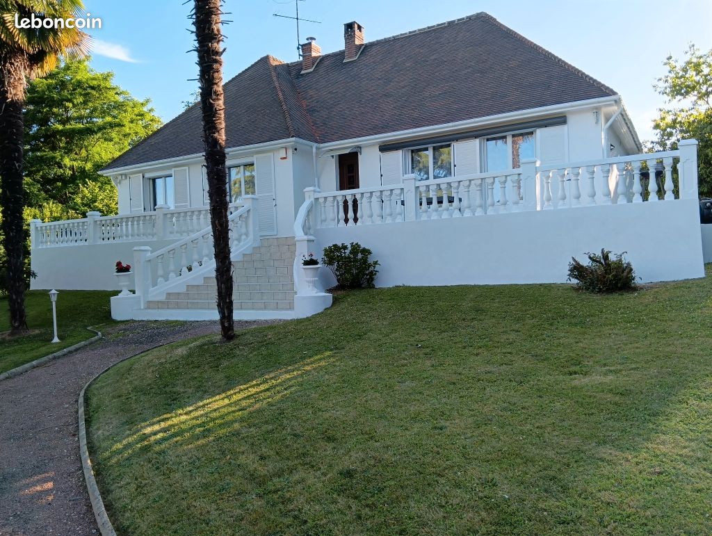 Maison 6 pièces 163 m² · à La Chapelle-Longueville · 163 m² · 349 000 €