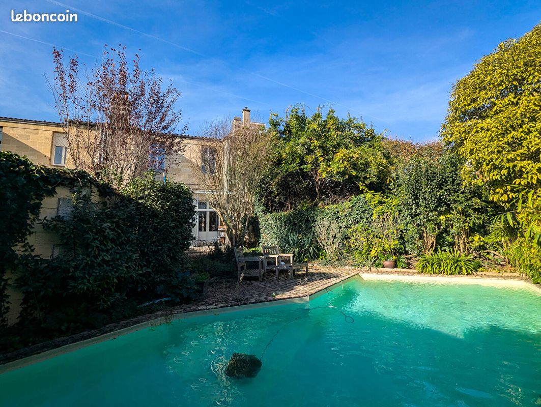 Maison 8 pièces 165 m² · à Bordeaux · 165 m² · 899 000 €