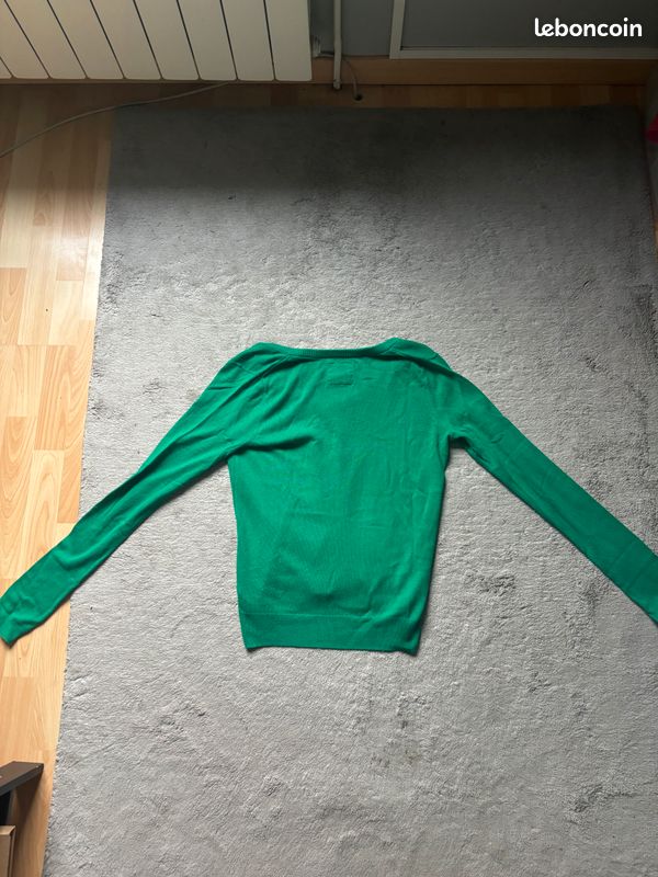 Pull Abercrombie à col V Vert (image 2)