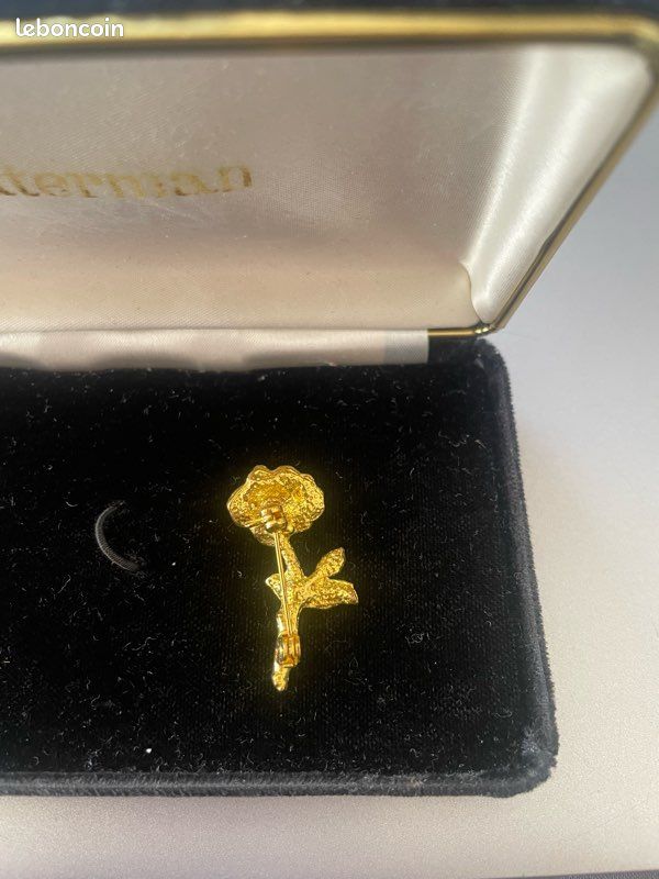 Broche ancienne forme de fleur (image 4)
