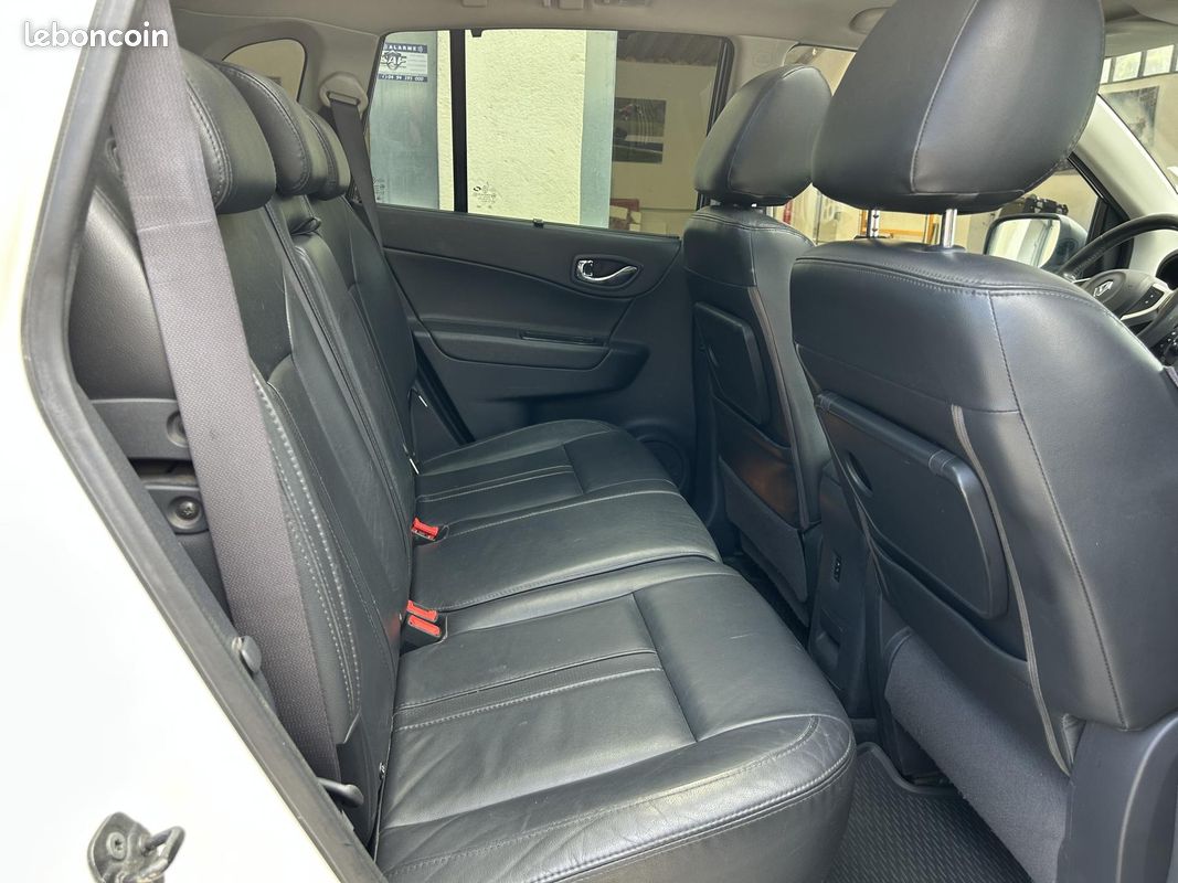 RENAULT KOLEOS 2.0 dCi FAP - 150 - BVA 4x4 Euro 5 Bose Edition (image 12)