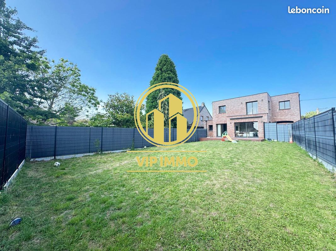 Maison 10 pièces 135 m² · à Wattignies · 135 m² · 549 000 €