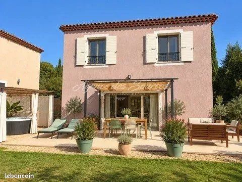 Maison 4 pièces 82 m² · à Carcès · 82 m² · 1 320 €/mois