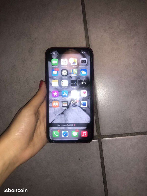 IPhone XR (image 4)