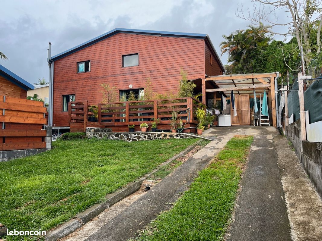 Maison 5 pièces 135 m² · au Tampon · 135 m² · 1 515 €/mois