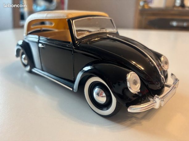 Volkswagen Coccinelle Cabriolet 1949 – Solido 1/18 – Jaune, Marron Et Noir