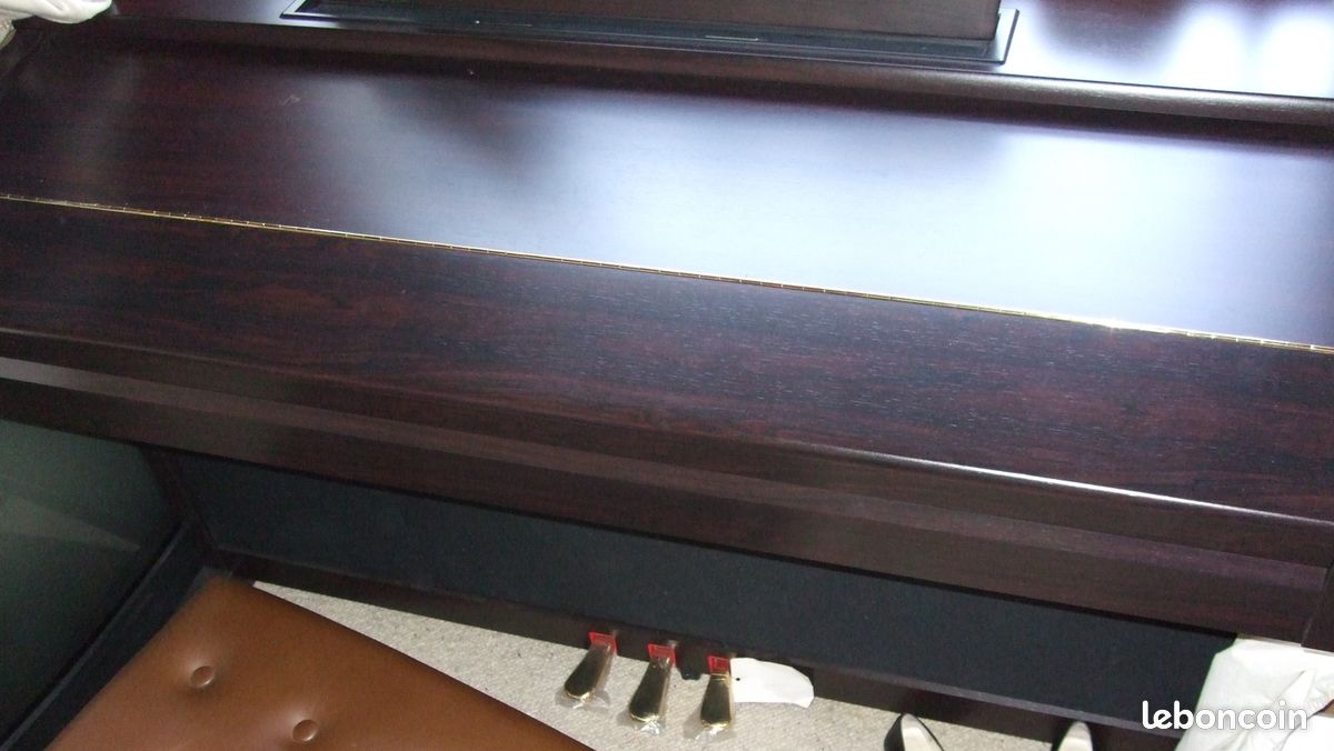 Piano yamaha clavinova cvp-305 (image 16)