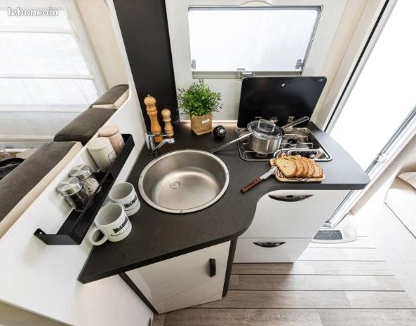 OFFRE ESTIVALE MCLOUIS - GLAMYS 322 - une capucine FAMILIALE et spacieuse - 7 PLACES CG ET COUCHAGES (image 5)
