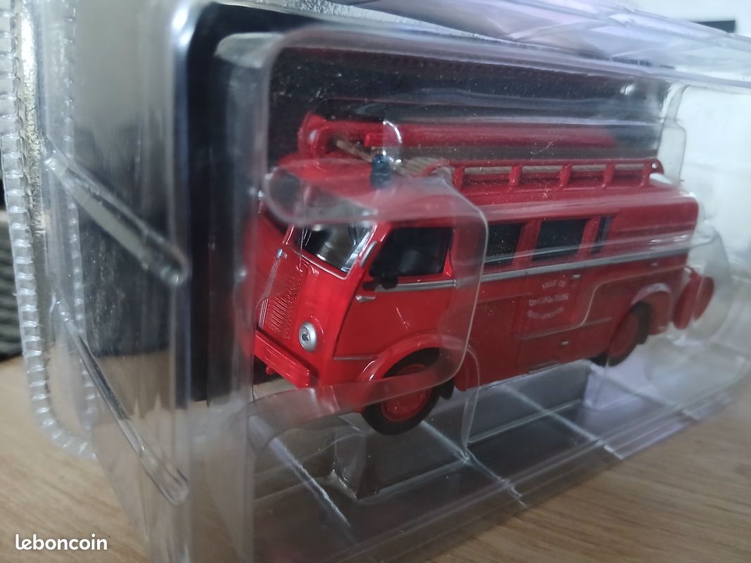 Miniature pompier berliet GLA fourgon pompe (image 2)