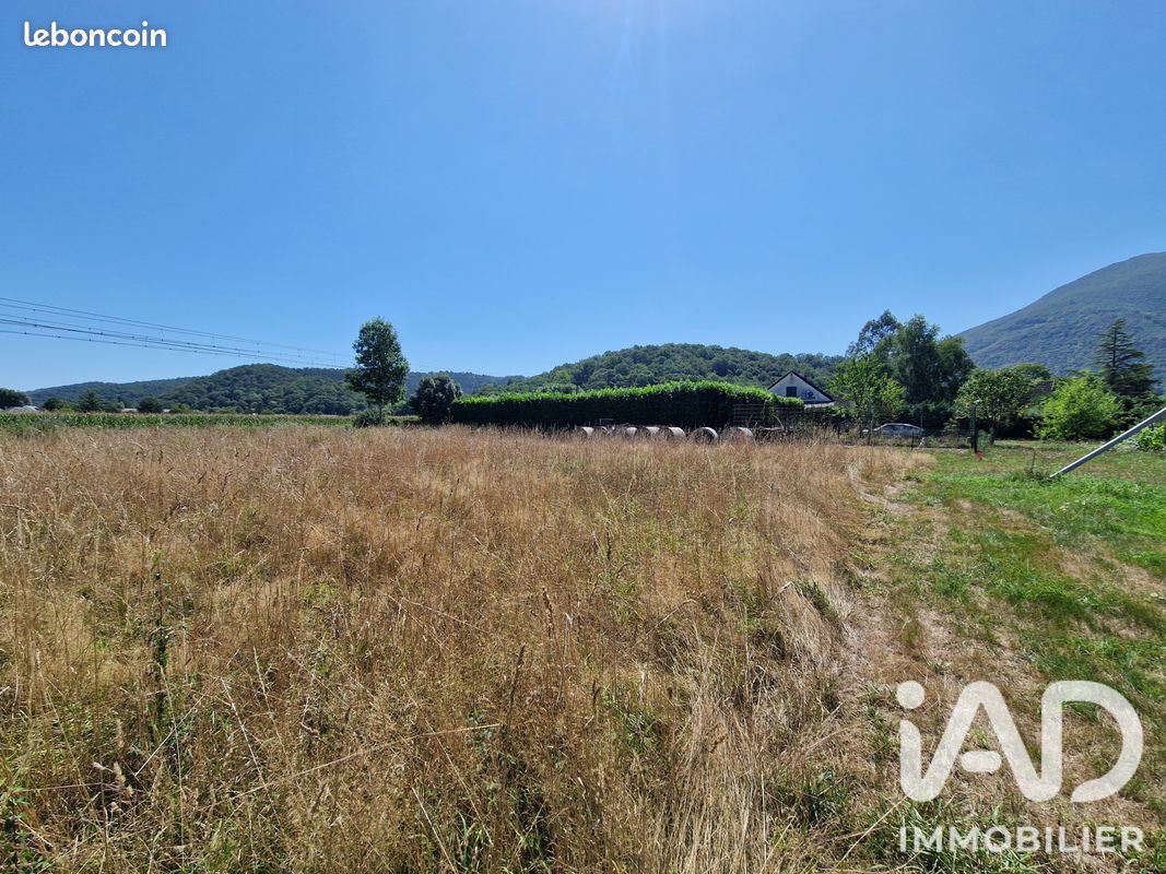 Terrain 1050 m² · à Montaut · 1 050 m² · 34 000 €