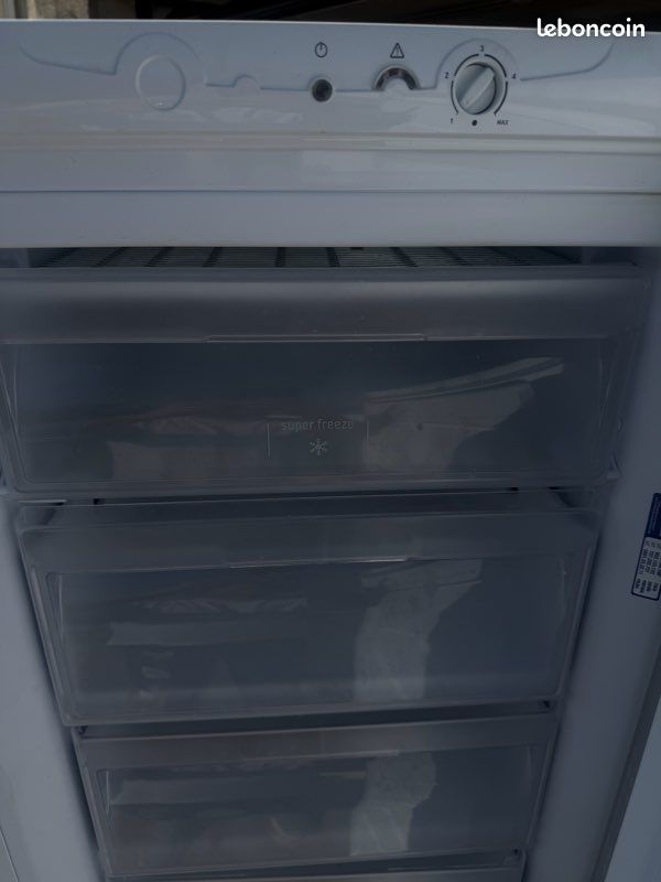 Réfrigérateur combiné ARISTON NO FROST 390 L Inox