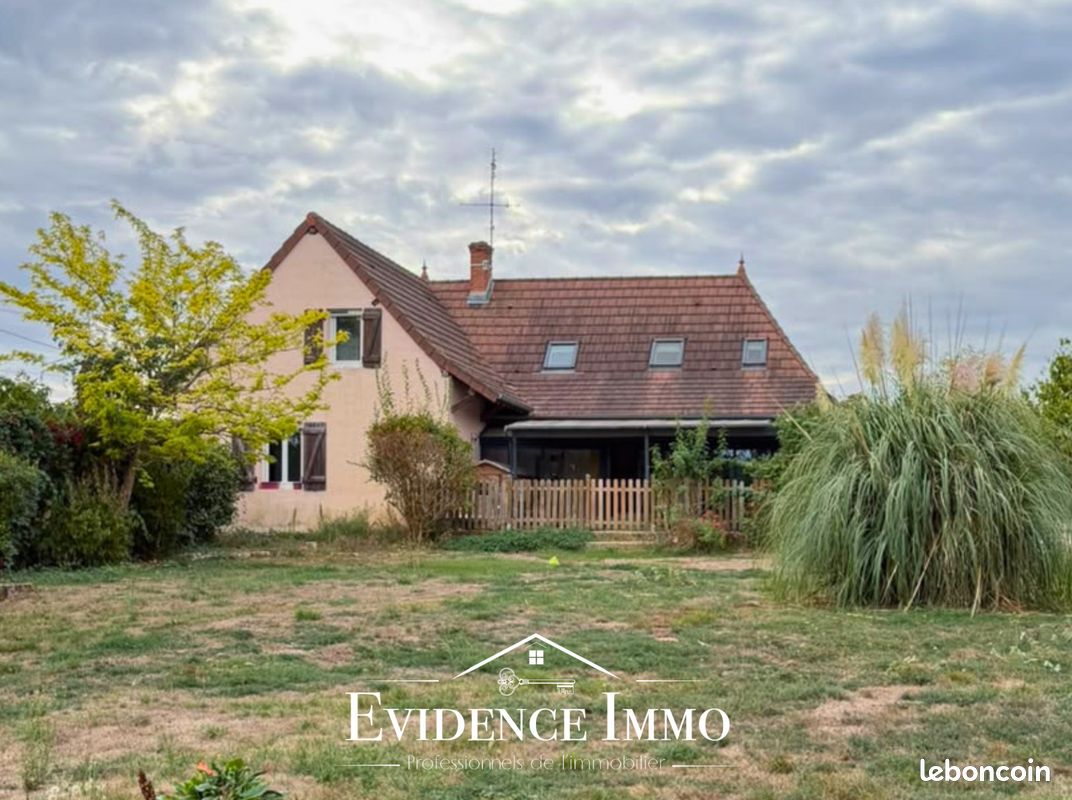 Maison 6 pièces 153 m² · à Thurey · 153 m² · 199 000 €