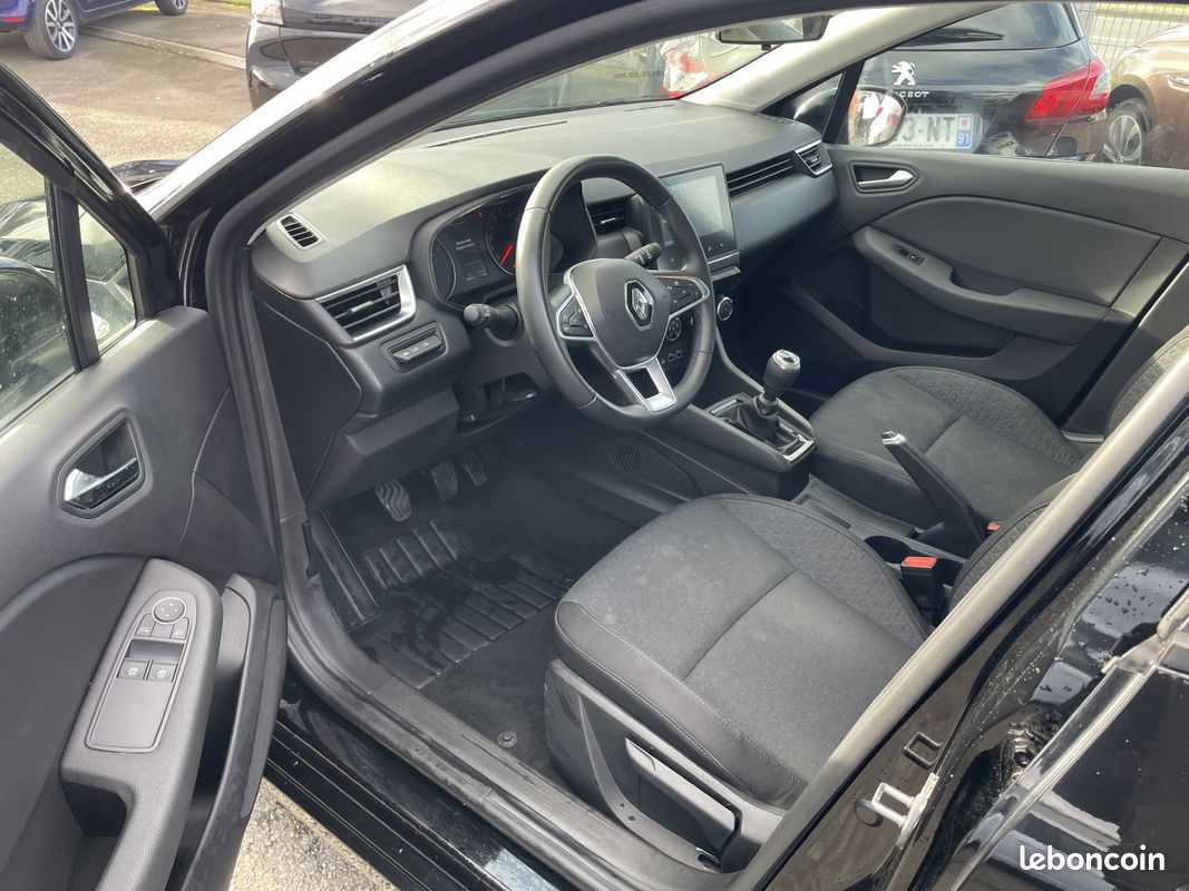 Renault clio v 1.0 tce 90 equilibre 32806km (image 3)