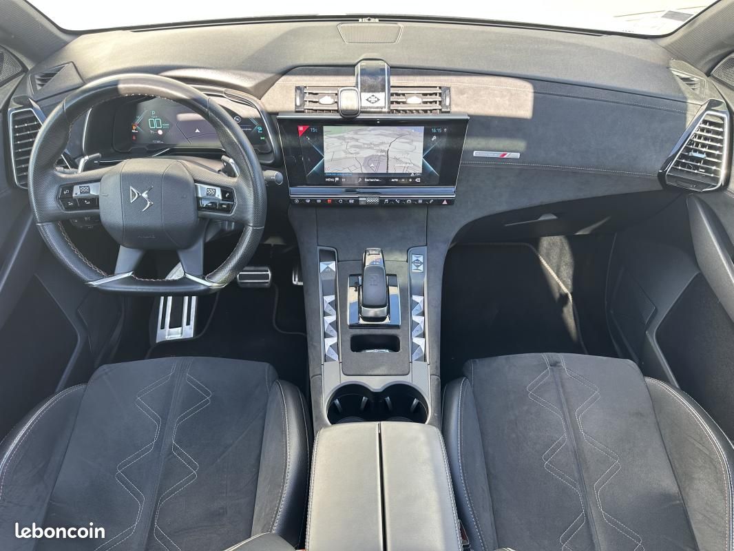 DS 7 Crossback DS7 ETENSE 1.6 300 CH 4X4 PERFORMANCE LINE TOIT OUVRANT ATTELAGE / 2ND MAIN SUIVI ... (image 8)