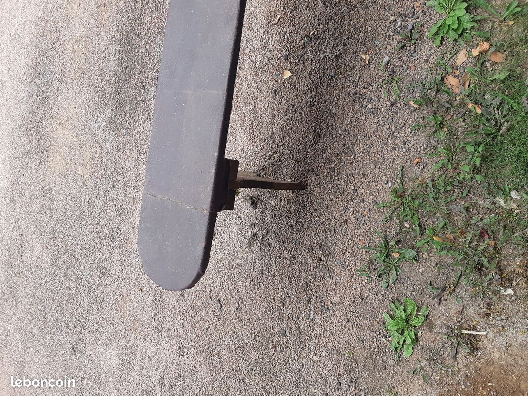 Banc en bois (image 1)