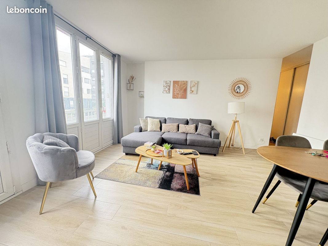 Appartement 5 pièces 81 m² · à Bordeaux · 81 m² · 595 €