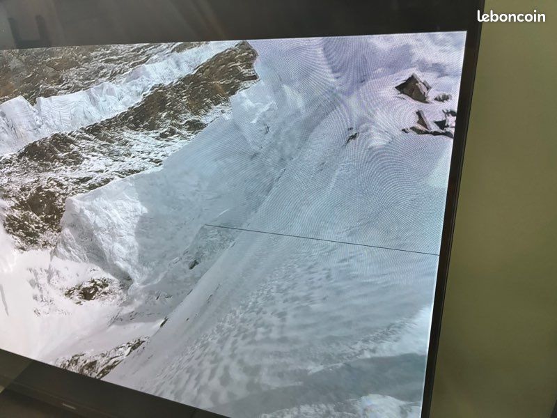 Panasonic TX-65GZ1500E OLED 65” – Dalle marquée – À réparer ou pour pièces (image 3)