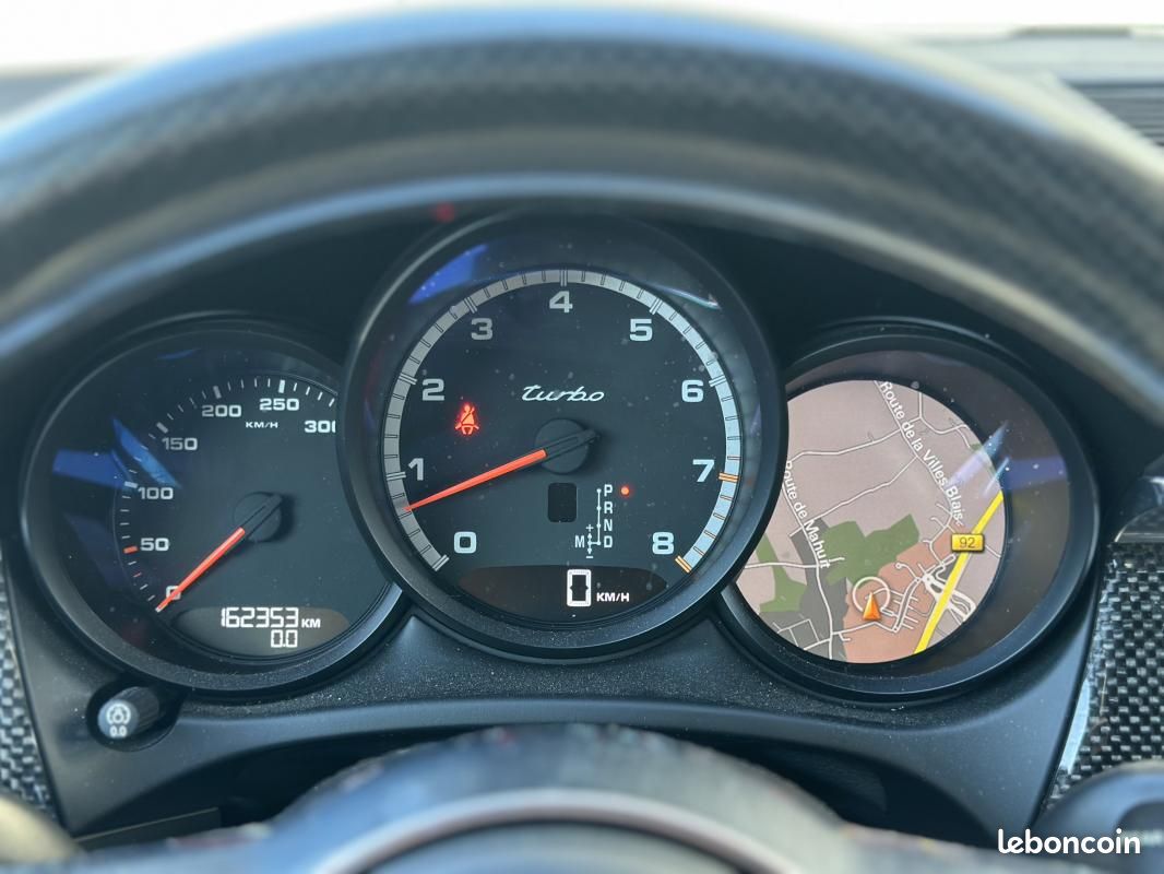Porsche Macan TURBO 3.6 V6 400 CH PACK CARBONE ECHAP SPORT / BOITE DE TRANSFERT OK REVISION POUR ... (image 9)
