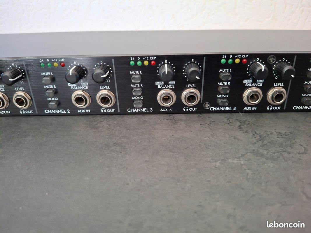 ART HeadAmp 6 – Amplificateur casque 6 canaux (rack 1U) (image 6)
