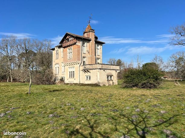 Maison 9 pièces 297 m²